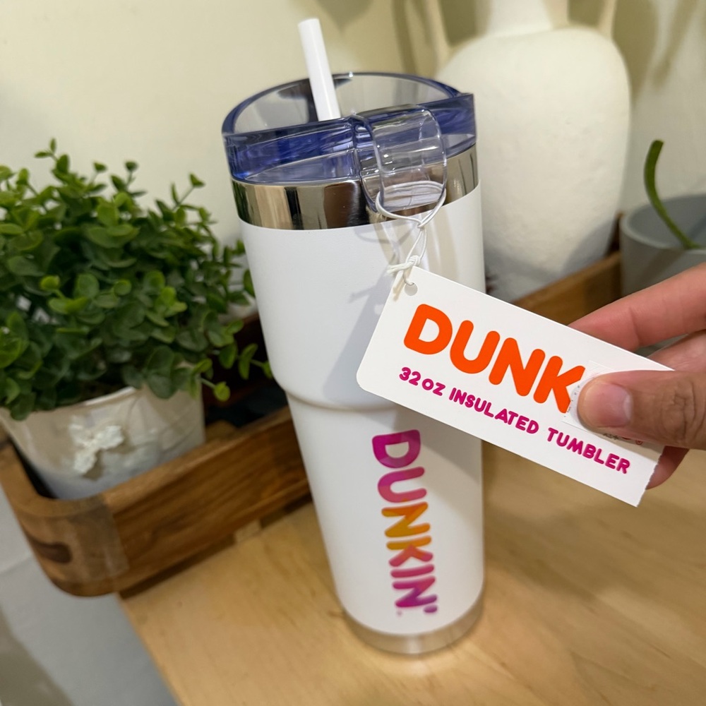 💖Dunkin Donuts 32 oz 2025 Collection white/pink Travel Stainless Steel Tumbler